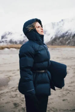 Aurora Arctic Puffer D Tykk og varm vattert jakke til dame