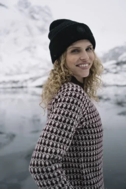 Aurora Ullgenser D Varm og god ullgenser til dame