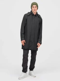 Mode Coat H Stilren og praktisk kåpe for hverdagsbruk.