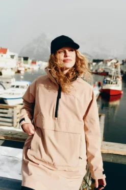 Mode Insulation Poncho D Lett vattert poncho til dame