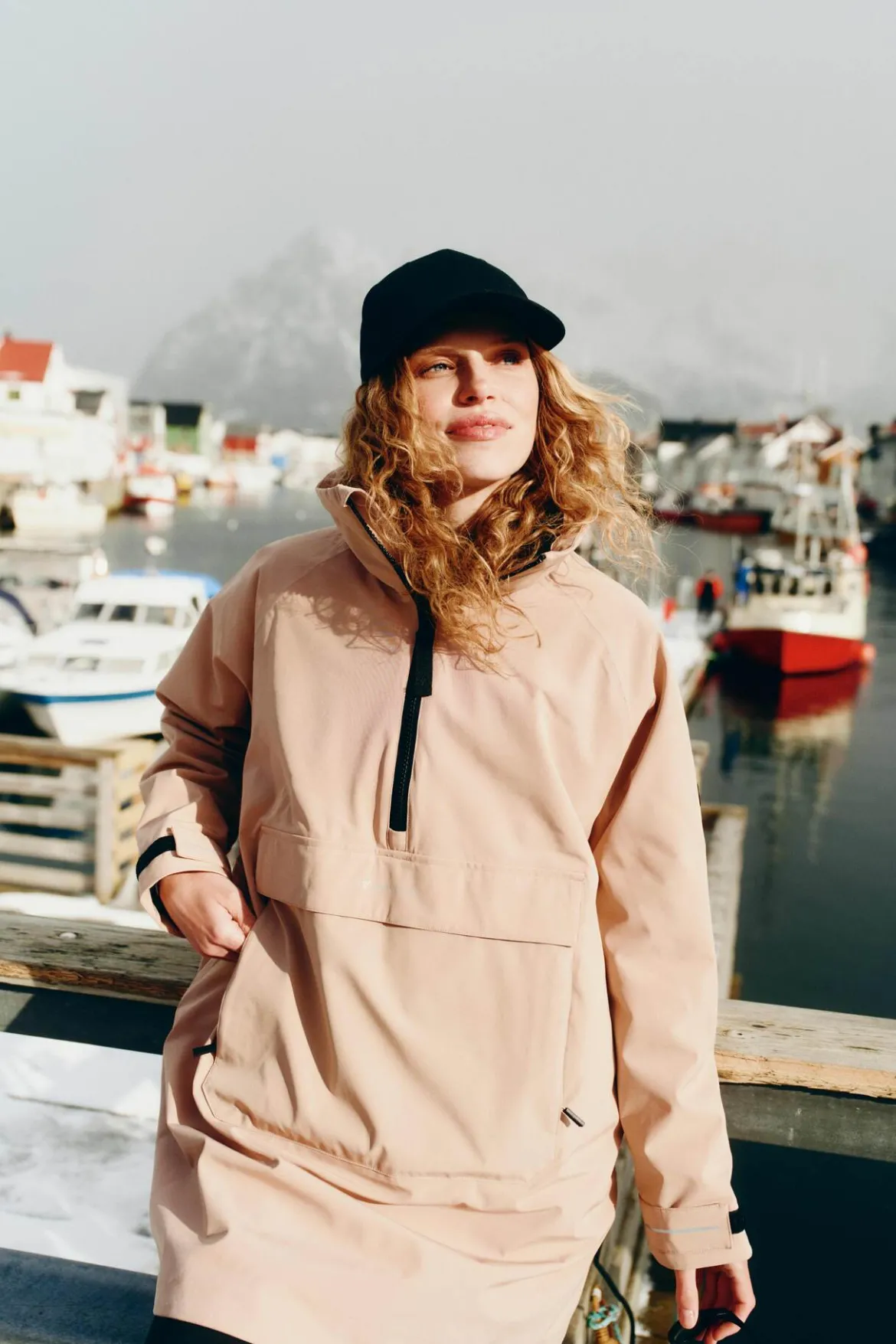 Mode Insulation Poncho D Lett vattert poncho til dame