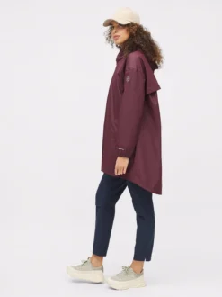 Mode PU Poncho D Vanntett poncho til dame