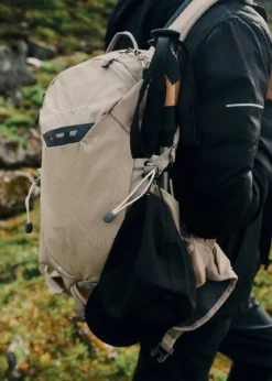 & Ryggsekk 25L Sporty sekk i ribstop materiale