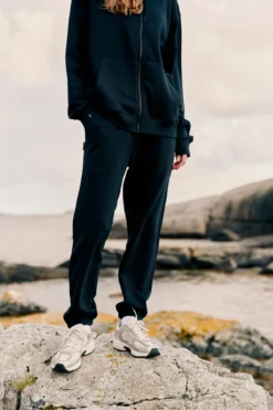 & Sweatpant U Myk collegebukse i unisex